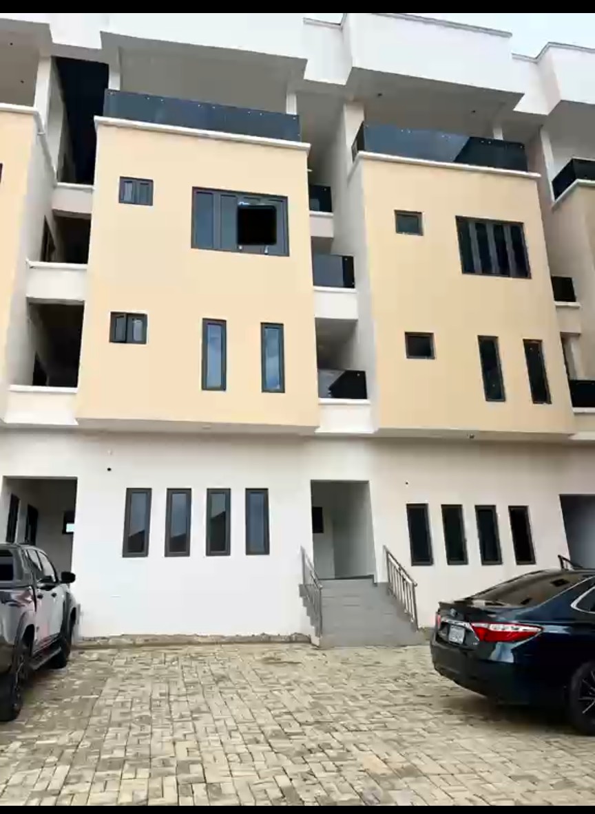 NEWLY BUILT 5 BEDROOM  TERRACE